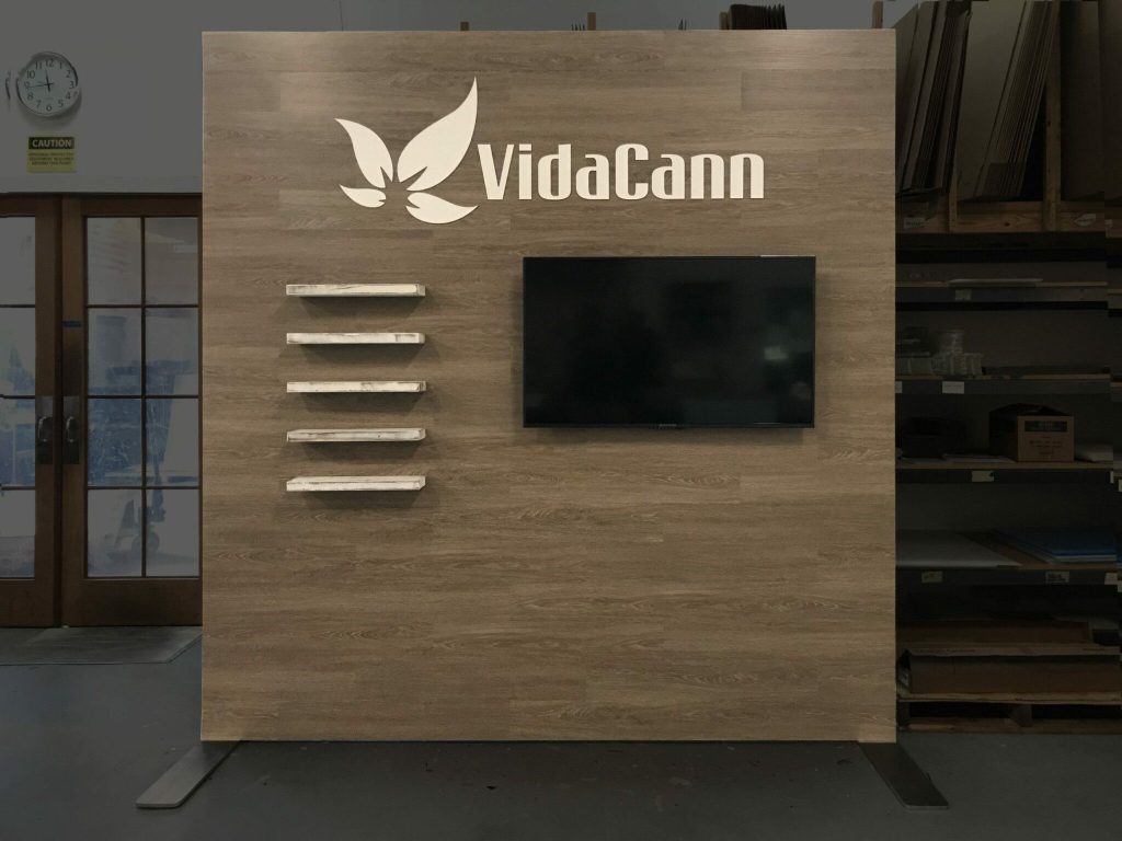 VidaCann – Trade Show Display front
